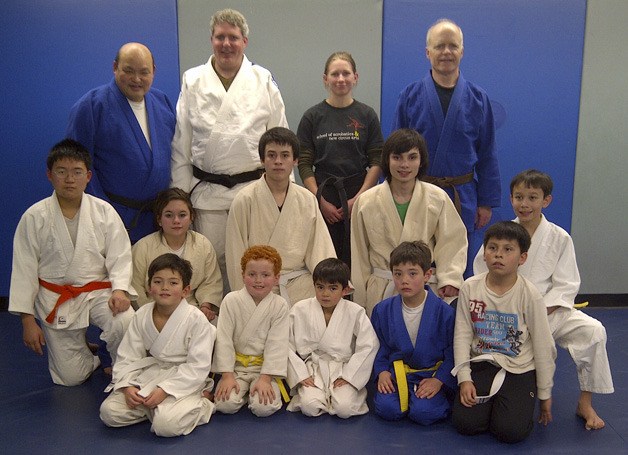 Harold Yamada (back left) and students at the Bellevue Boys and Girls Club