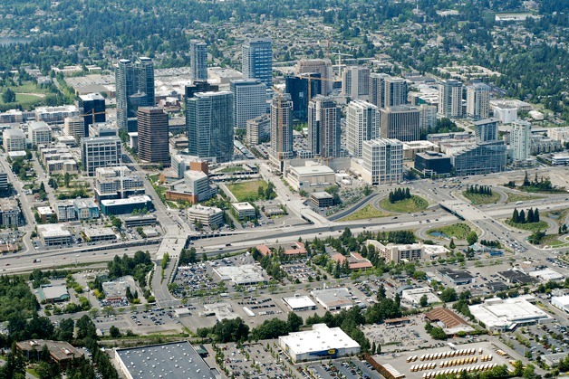 A new state report says carpool lanes on I-405 from Lynnwood to Renton should be converted to HOT lanes