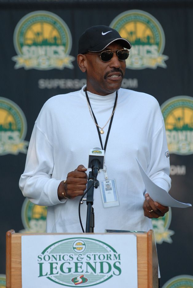 Thomas speaks at an event held at the Crossroads Community Center that brought out former legends from the Seattle pro basketball scene.